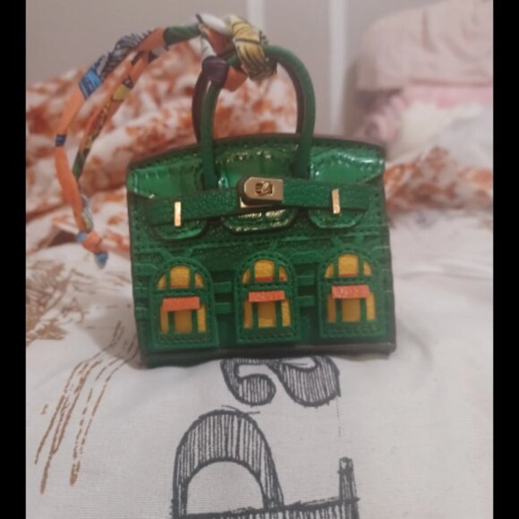 Green Bag Purse Charm Keychain - Picture 1 of 4